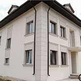 Case la rosu si la cheie -echipa cu experienta